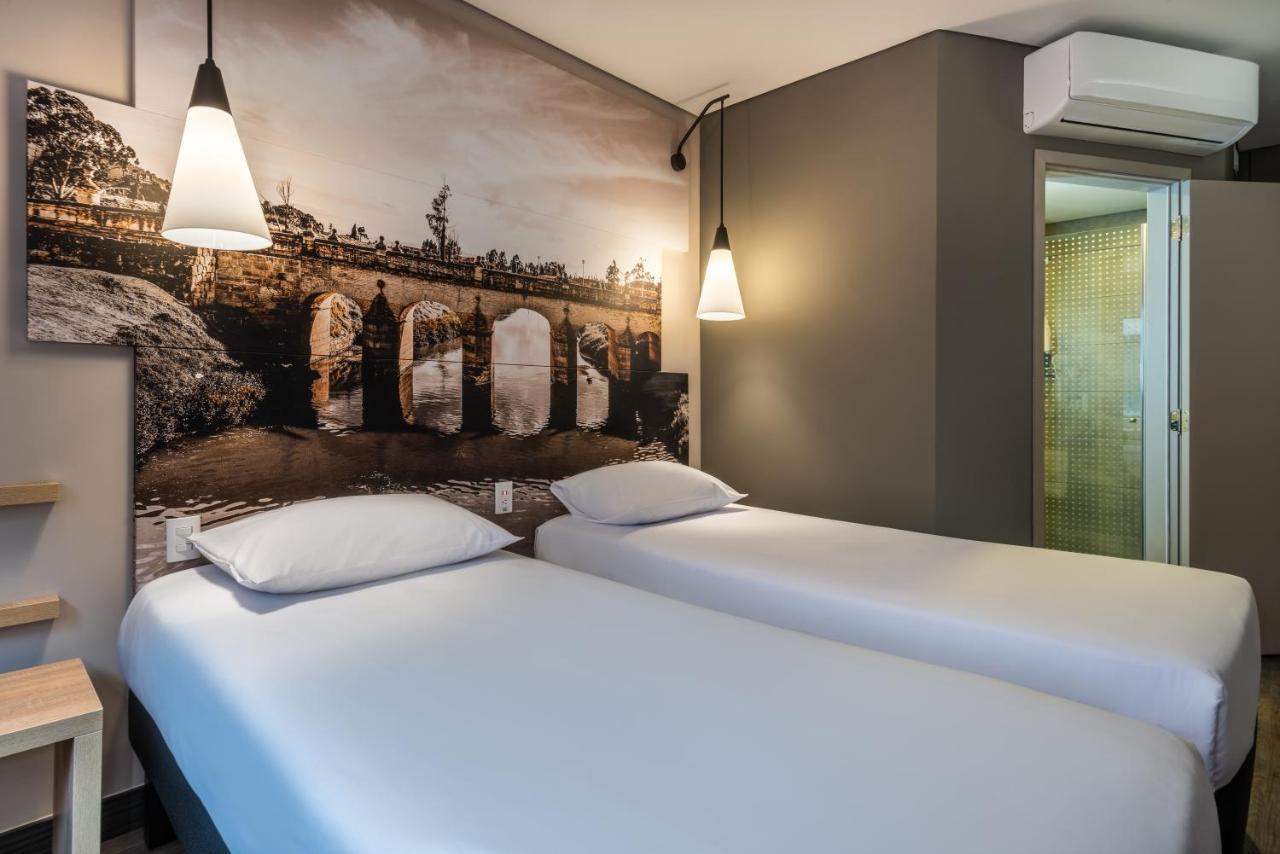 Отель Ibis Чия Экстерьер фото