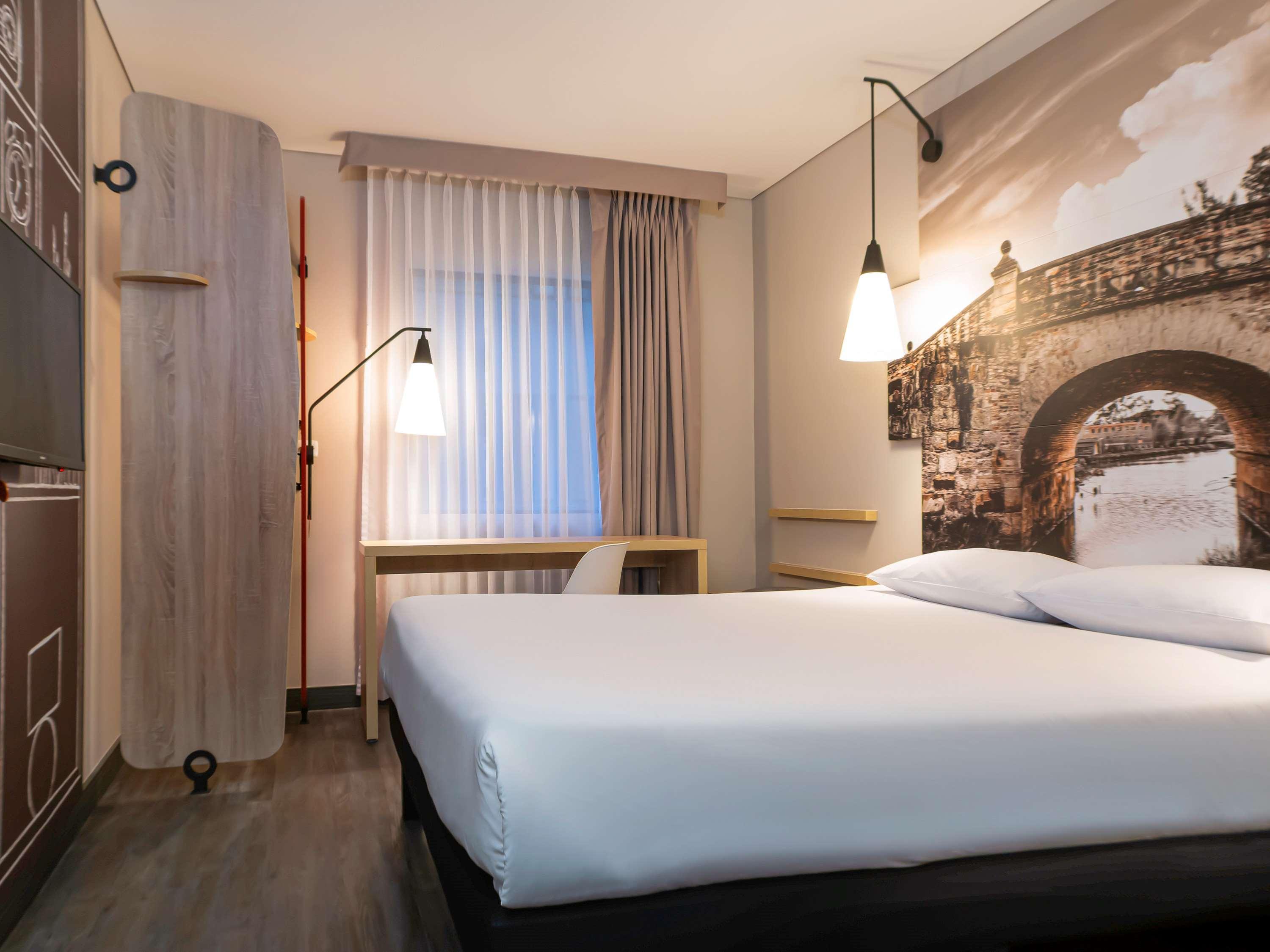 Отель Ibis Чия Экстерьер фото